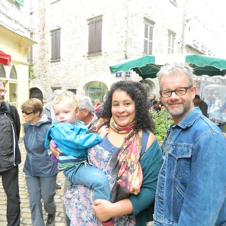 Bed and Breakfast Le Cheval Blanc  Saint-Antonin Exterior foto
